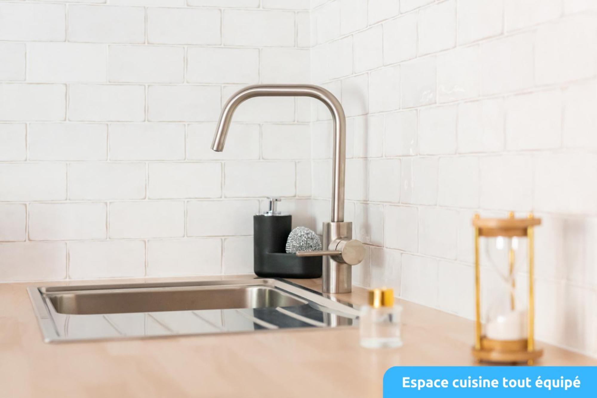 SUD PASSION - Encore mieux que chez vous ! Gardanne Extérieur photo